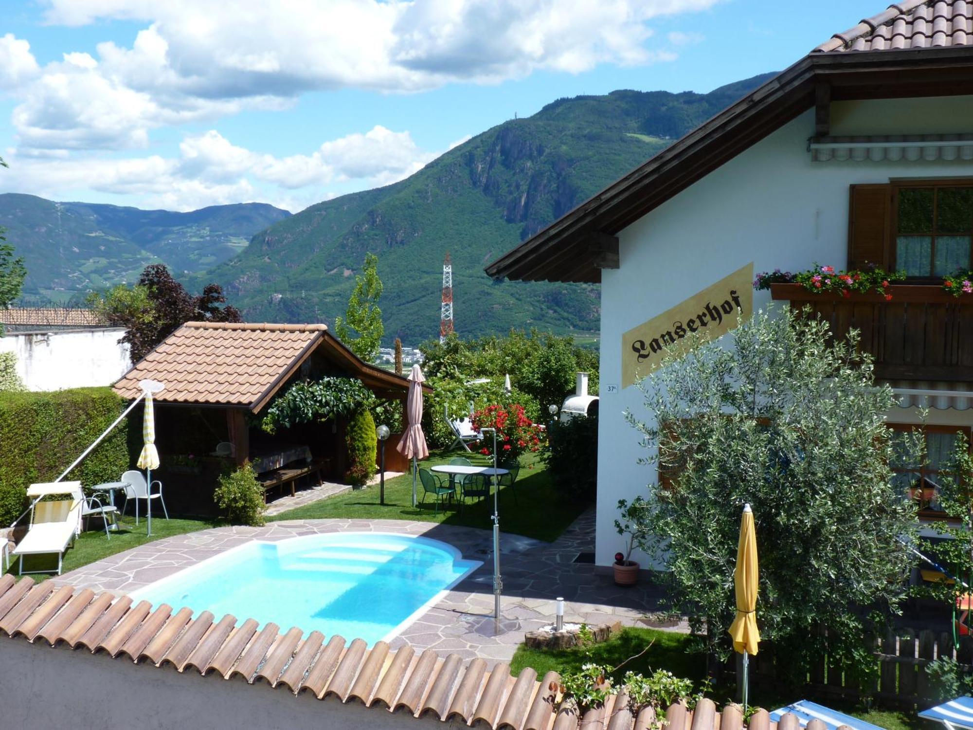 Ferienwohnungen Lanserhof Апп'яно-сулла-Страда-дель-Віно Екстер'єр фото
